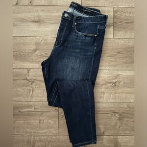 Banana Republic - curvy mid rise skinny - size 32R